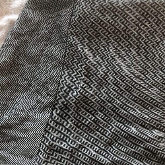 Urban Outfitters Pattern mini skirt - Picture 2 of 4